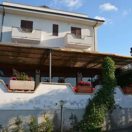 Collemare Bed & Breakfast *