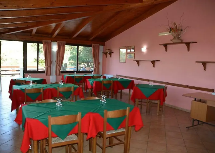 Alojamento de Acomodação e Pequeno-almoço Collemare 3*