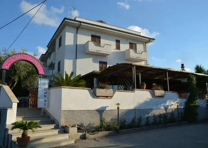 Alojamento de Acomodação e Pequeno-almoço Collemare Drapia